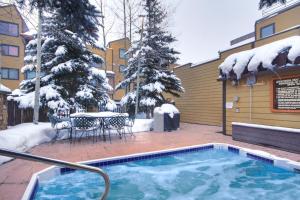 AN202 Anaconda 2Br 2Ba condo