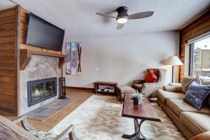 AN202 Anaconda 2Br 2Ba condo