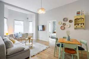 NEU! LEVEL22 charmanter zentraler Altbau - Opladen