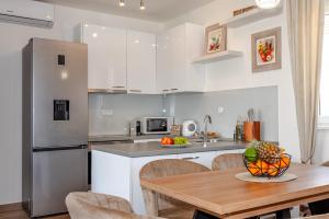 First Choice Apartment Rogoznica