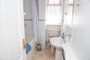 Sherriffs, Bantham overlooking the estuary and Burgh Island