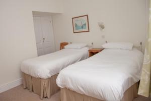 Sherriffs, Bantham overlooking the estuary and Burgh Island