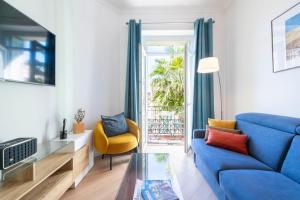 Modern 2-Br Apartment with Balconies 3 Min from Palais des Festivals