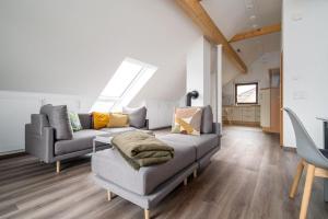 Apartment-Roter-Milan