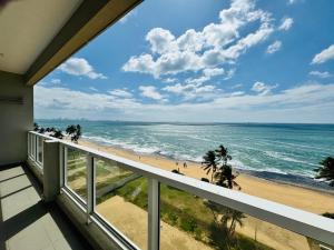 Lagora Oceanfront Residences Beachfront Apartment Near Colombo with Infinity Pool