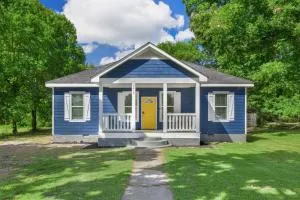 NEW Listing The Blue Farm House - 米灵顿