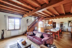 Maisons de vacances Maison pour 6 avec piscine et grand jardin : photos des chambres