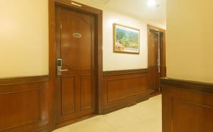 Comfy Inn Manila Kalaw by RedDoorz