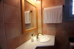 Katerina & Dinos House