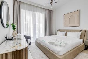 Knokey Dubai Creek Beach with Lagoon Pool access