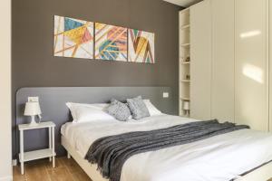 Suites in Financial District - Parking