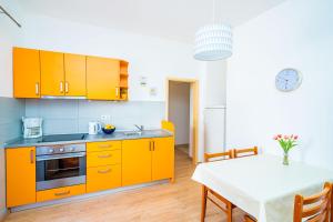 Apartment Cecilija - Seafront with sunbeds! Unique