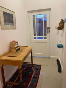 A 5 min walk to the beach