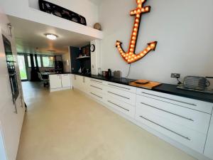 Royal Sands - A Beachside Haven - Pass the Keys