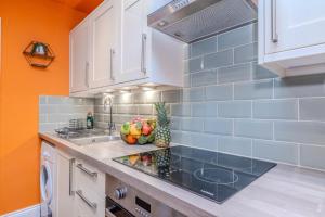 Prefect One Bedroom Flat Next To Brighton Beach Sleep 4 Guests