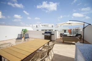 Penthouse with Rooftop Terrace