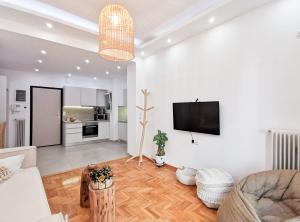 Stunning apartment next to Acropolis and metro