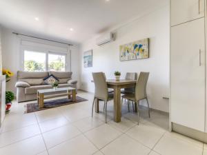 Apartment El Santiago II by Interhome