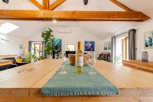 Jungalow - tidordognehomes