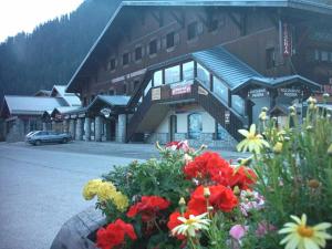 Charmant studio pour 2-3 personnes avec balcon à Valfréjus - FR-1-265-279