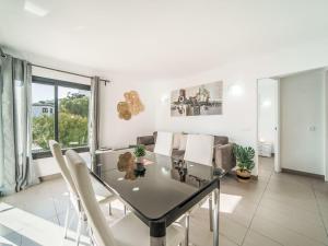 Apartment Oratge Beach Views by Interhome