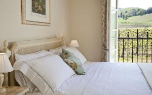 Suite room in Borgo Conde Wine Resort