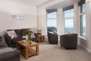 Beachside Fistral, Newquay