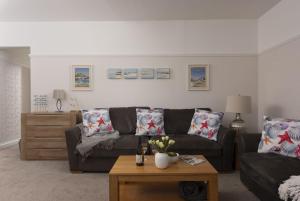 Beachside Fistral, Newquay