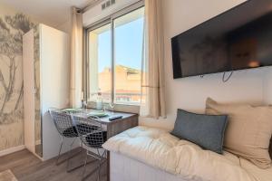 Studio proche écoles, commerces et centre-ville