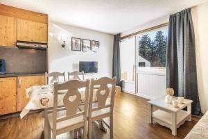 Appartements L-Olympique Cocooning - Vue montagne parking prive : photos des chambres