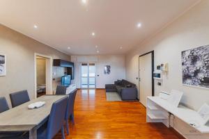 Wow Waterfront Apartment