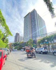 Studio Condo at Ayala Centrio Mall with Unli Wifi and Netflix