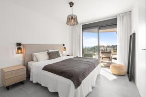 Discover Luxury Living in Esteponas Oasis-RDR467