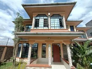 4Br Beautiful Mansion Mombasa rd - Isuvya