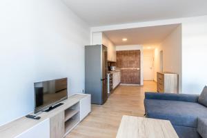 Charming Apt Puerto Cruz, Terrace & Pool Access