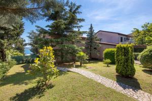 Villa Pinia Holiday home with a pool