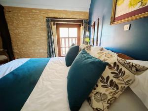 B&B / Chambres d'hotes Le Chevrefeuille chambres d'hotes et gites de charme : Maison 3 Chambres