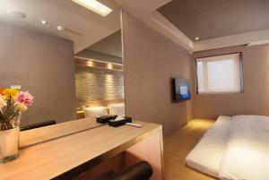 Phòng 3 Người Hạng Tiết Kiệm (Economy Triple Room)