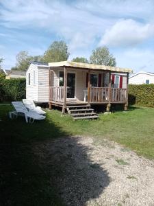 Campings MHVACANCES LOUENT PLUSIEURS MOBILHOMES DANS CAMPING 4 ETOILES PROCHE CHATEAUX et ZOO BEAUVAL : photos des chambres