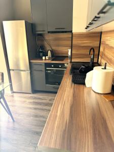 Frankie apartment