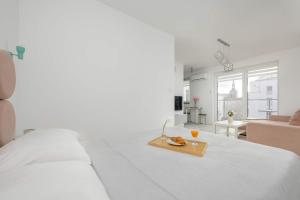 Motława River Old City Gdańsk Studio by Noclegi Renters