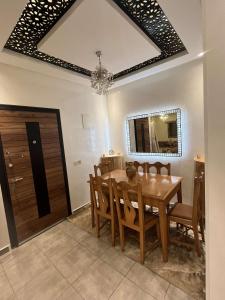 Porte de Marrakech appartement familial avec jardin