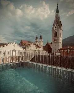 ADLER Historic Guesthouse - 纳兹-夏韦斯