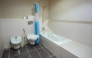 Kazan Homes - Huge Leisure Retreat - 2BR Duplex apartment - Outdoor Sitting & Full Ocean View - Fujairah