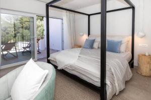 Mediterranean Villa next to Sea