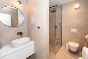 Mediterranean Villa next to Sea