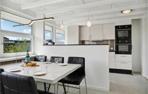 Gorgeous Home In Løkken With Wifi