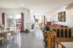 Casa Palm House by Boaz Rentals