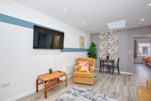 Top Spec City Centre - Perfect Long Stays!