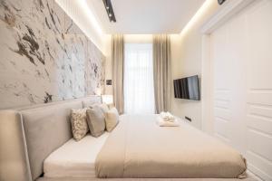 Luxurious High-End Central Grand Residence next to the Basilica